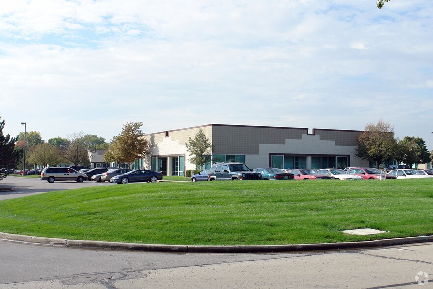52735307 Lakeview Parkway South Dr, Indianapolis, IN 46268 Office For Lease