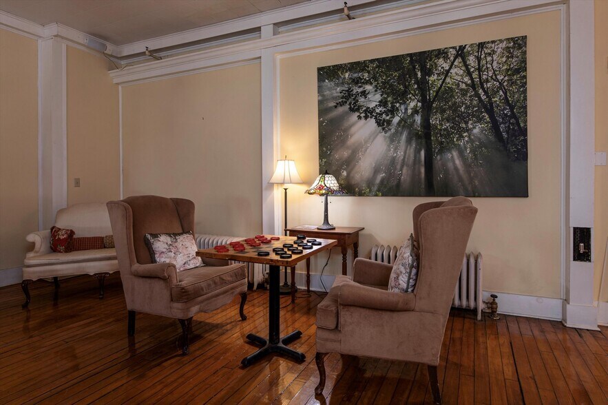 More Photos Of 40 The Common, Chester Hotel For Sale