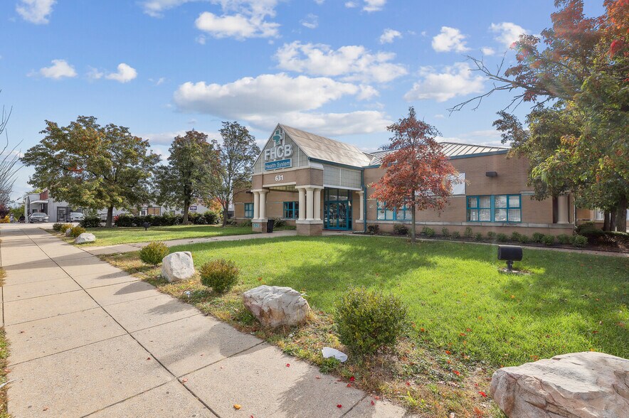 More Photos Of 631 Cherry Hill Rd, Baltimore Medical For Sale