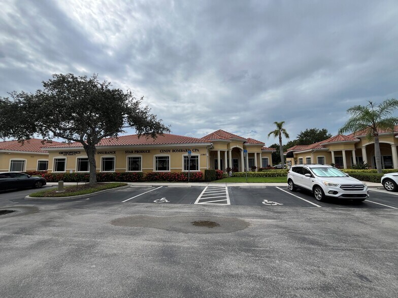 More Photos Of 3380 Woods Edge Cir, Bonita Springs Office For Sale