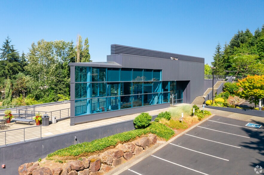 More Photos Of 3600 136th Pl SE, Bellevue Coworking Space