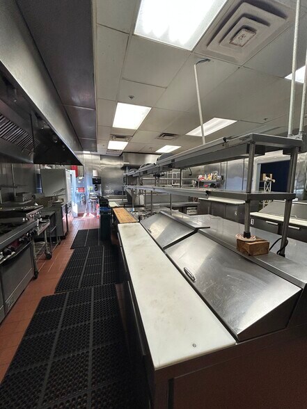 More Photos Of 206 Olde New Jersey Ave, North Wildwood Restaurant For Sale
