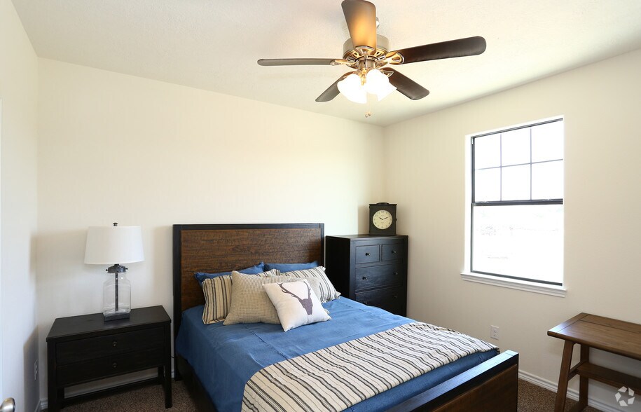 More Photos Of 2888 Nash St, Bryan Apartments For Sale