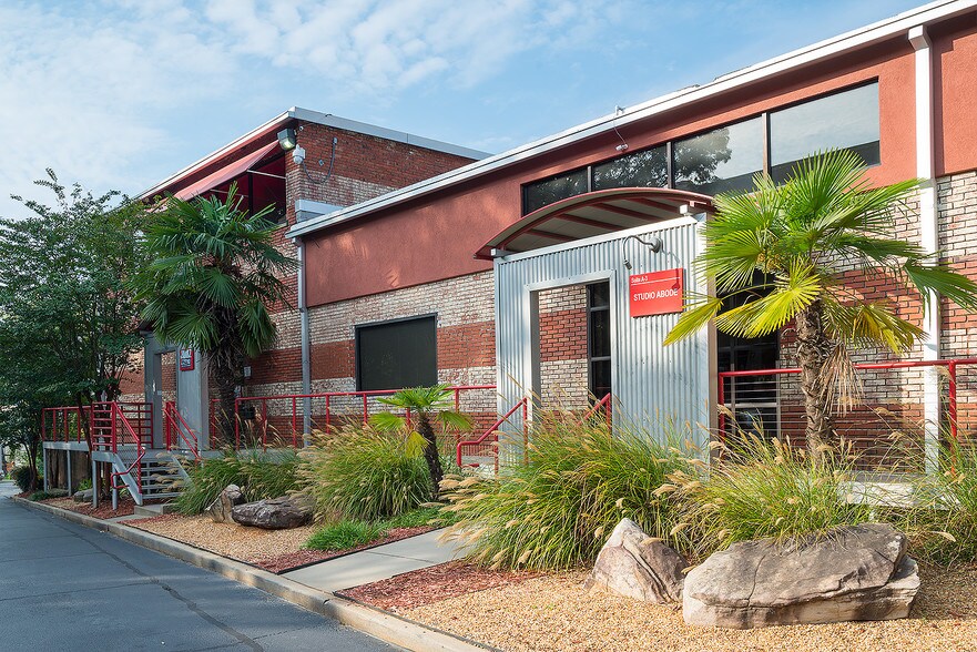 More Photos Of 500 Bishop St, Atlanta Unknown For Lease