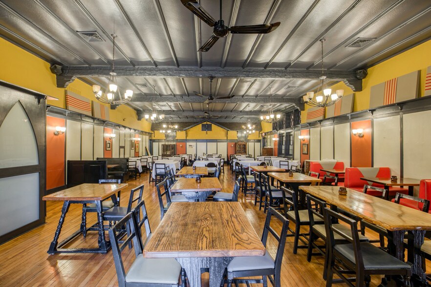 More Photos Of 1105 Main St, West Springfield Restaurant For Sale