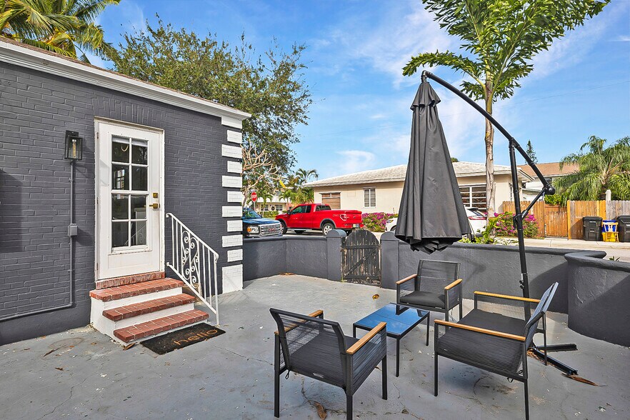 More Photos Of 402 Ocean Breeze, Lake Worth Beach Apartments For Sale