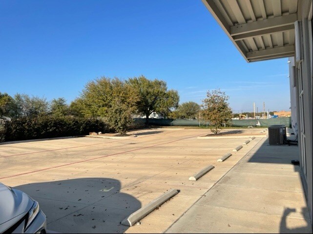 More Photos Of 515 Richland Hills Dr, San Antonio Warehouse For Lease