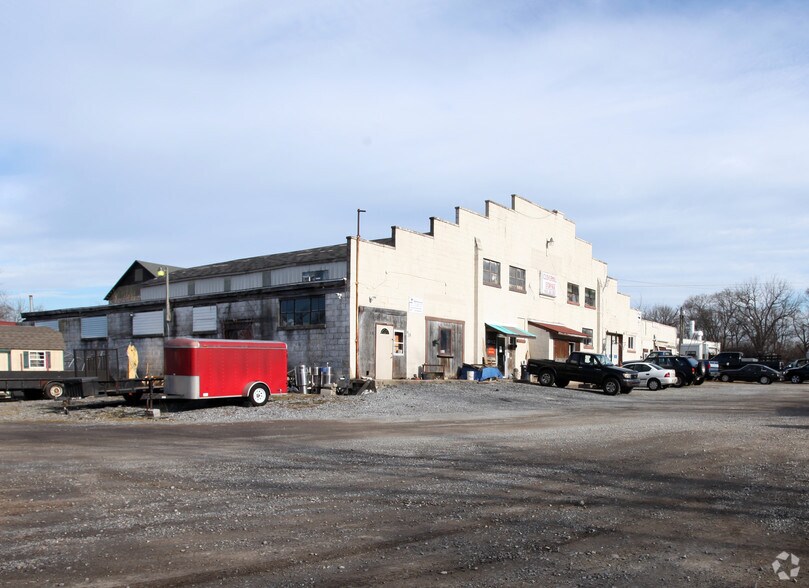 Primary Photo Of 441 Clover Mill Rd, Exton Self Storage For Lease