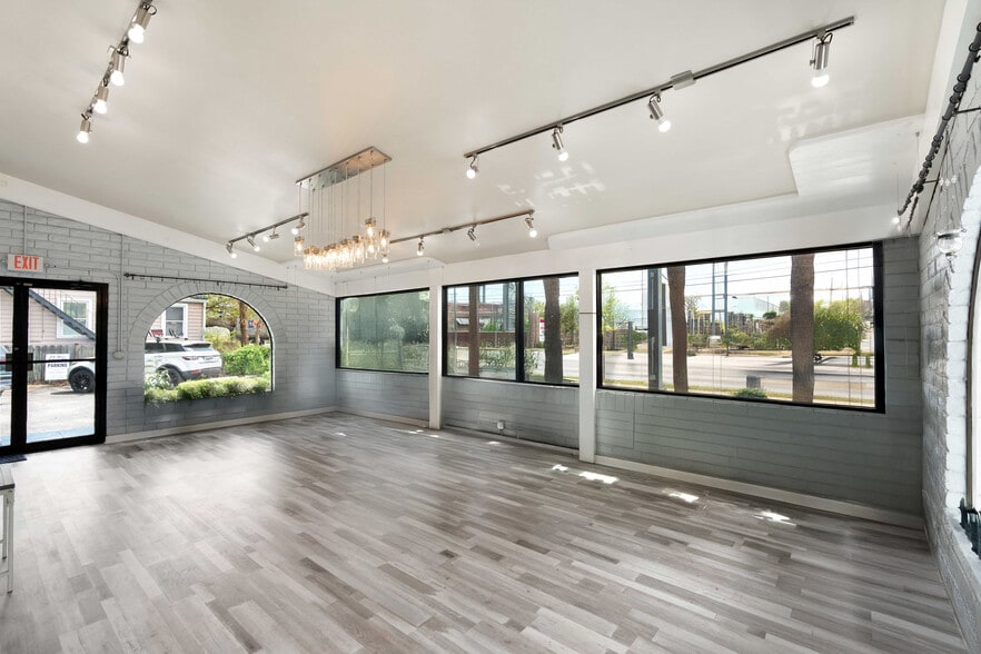 More Photos Of 916 Savannah Hwy, Charleston Freestanding For Lease