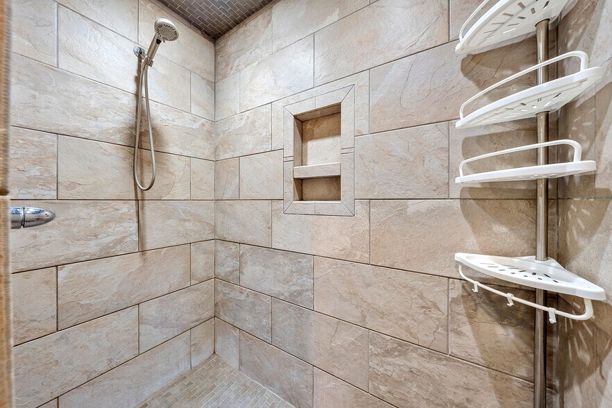 More Photos Of 1638 Old Minor Rd, Culloden Specialty For Sale