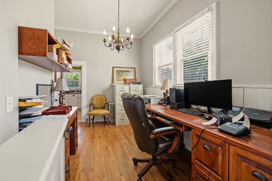 More Photos Of 236 Washington Ave, Marietta Office Residential For Sale