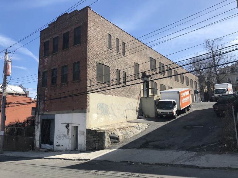 More Photos Of 216 Washington St, Mount Vernon Manufacturing For Sale