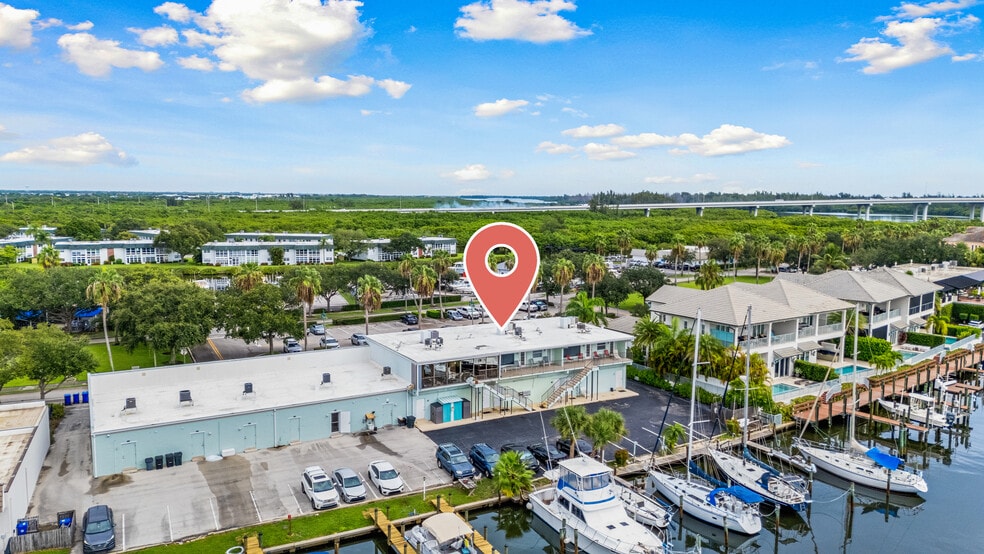 More Photos Of 23 Royal Palm Pointe, Vero Beach Restaurant For Sale