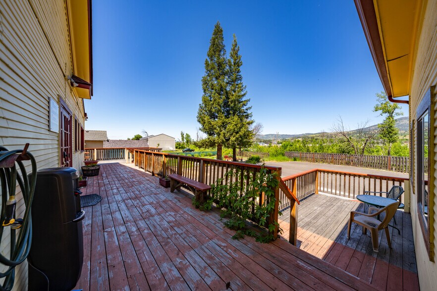 More Photos Of 143 S Main St, Phoenix Office For Sale