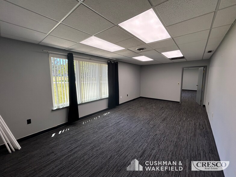 More Photos Of 1943 Midway Dr, Twinsburg Manufacturing For Lease