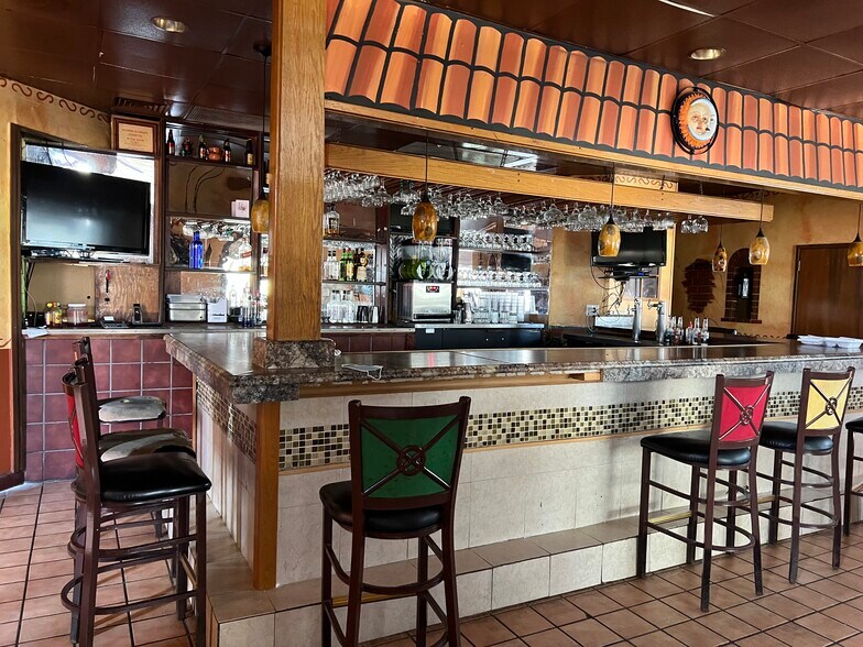 More Photos Of 3031 Mahoning Ave, Youngstown Restaurant For Sale