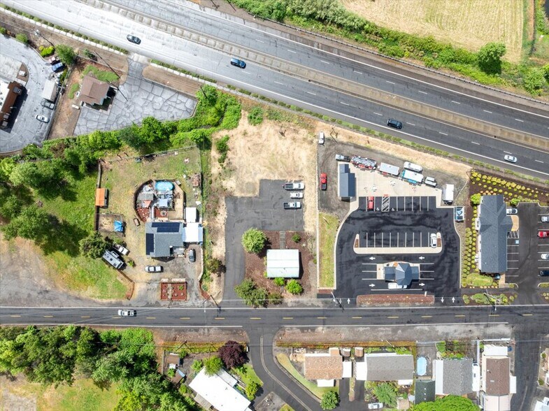 More Photos Of 10744 OR-62, Eagle Point Storefront Retail Office For Sale