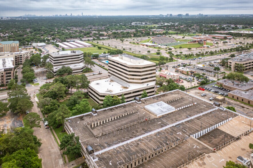 More Photos Of 14701 St. Marys Ln, Houston Unknown For Lease