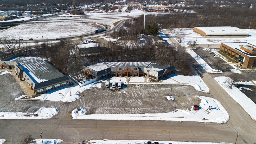 More Photos Of 3730 S Elizabeth St, Independence Medical For Lease