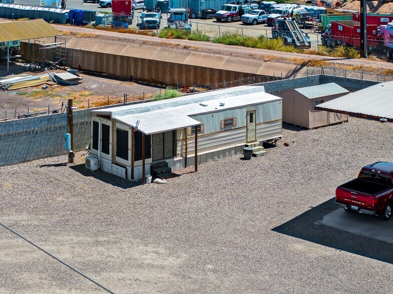 More Photos Of 3505-3612 E Elwood St, Phoenix Contractor Storage Yard For Lease