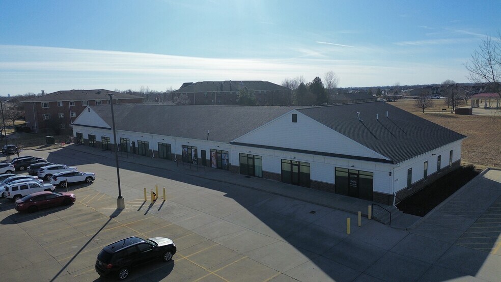 More Photos Of 2825 S Ankeny Blvd, Ankeny Office For Sale