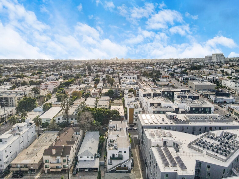 More Photos Of 1524 Granville Ave, Los Angeles Apartments For Sale