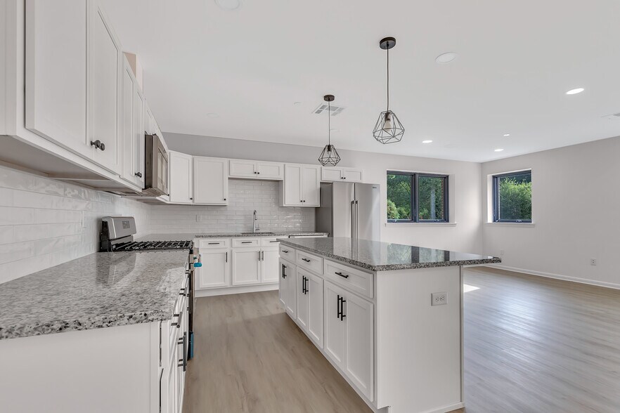 More Photos Of 253 Mantoloking Rd, Brick Apartments For Sale