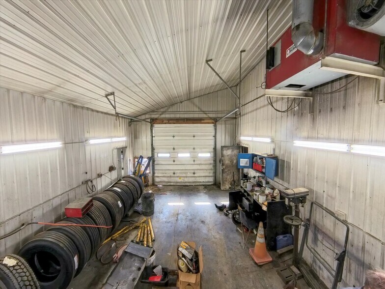 More Photos Of 8383 NY-961F, Arkport Auto Repair For Sale