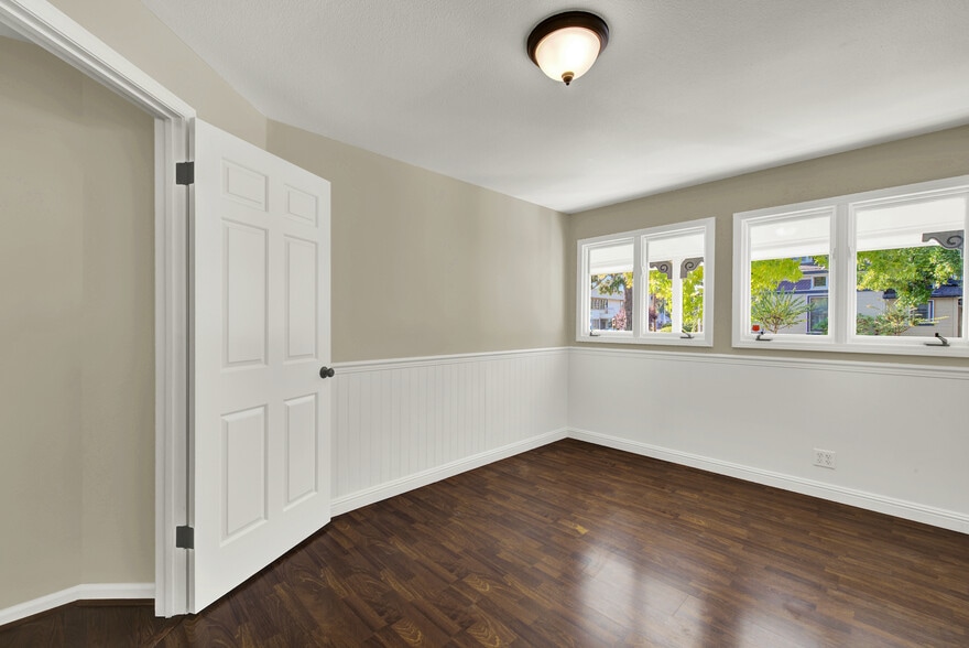 More Photos Of 354 Cernon St, Vacaville Office For Sale