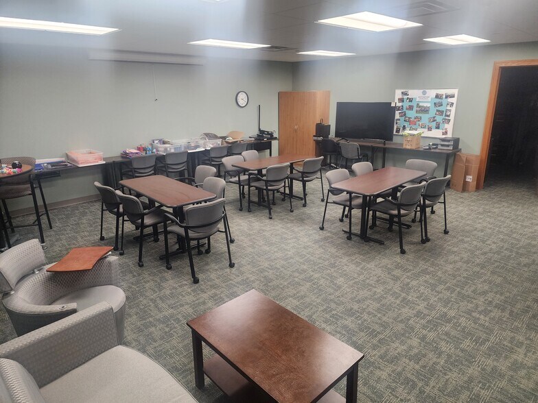 More Photos Of 4020 Copper View, Traverse City Medical For Sale