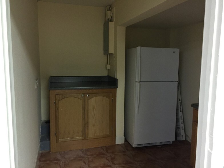 More Photos Of 2744 Central Ave, Saint Petersburg Office For Sale