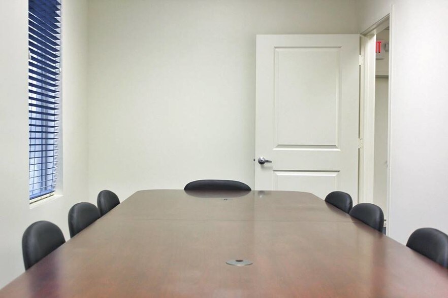 More Photos Of 524 Westgreen Blvd, Katy Medical For Lease