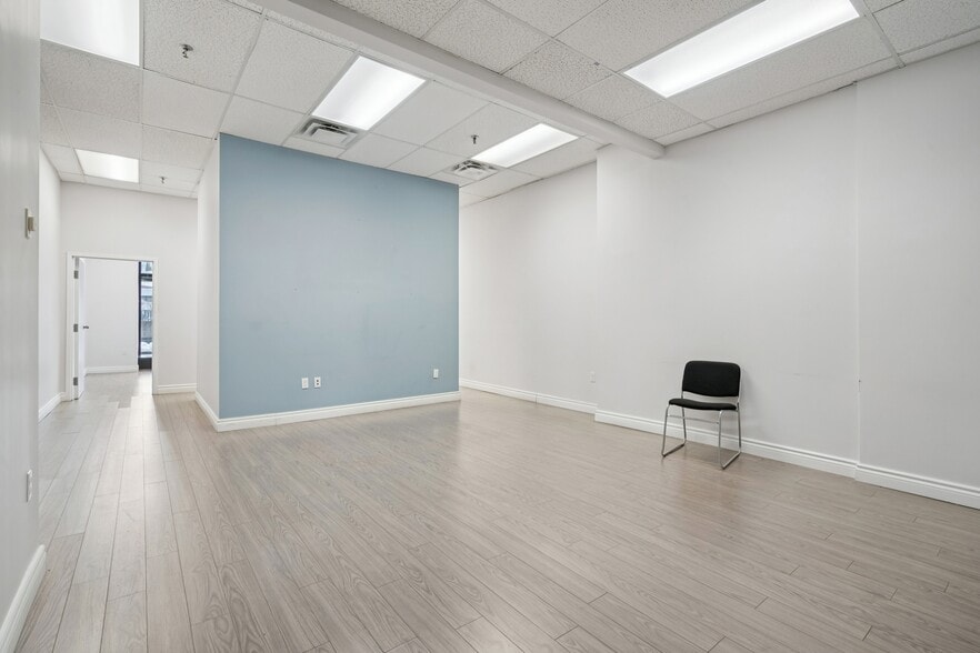 More Photos Of 5199 Rue Sherbrooke E, Montréal Apartments For Lease