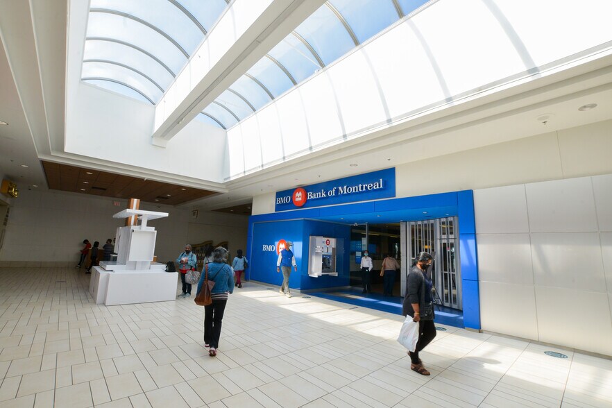 More Photos Of 3495 Lawrence Ave E, Toronto General Retail For Lease