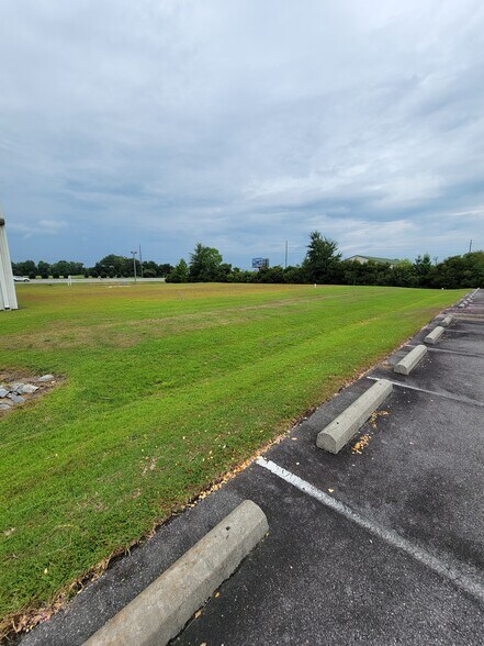 More Photos Of 4525 US 264 Hwy W, Washington Light Distribution For Sale