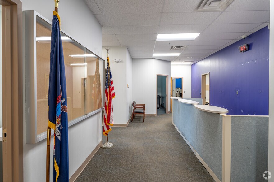 More Photos Of 20 Parker Ln, Perry Office For Sale