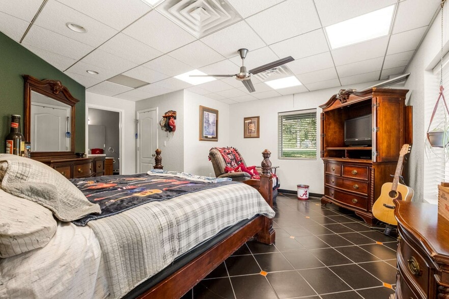 More Photos Of 456 Lakewood Park Rd, Beechgrove General Retail For Sale