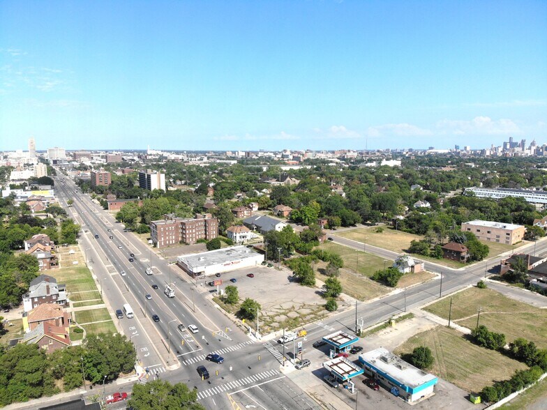 More Photos Of 2322 W Grand Blvd, Detroit Freestanding For Sale