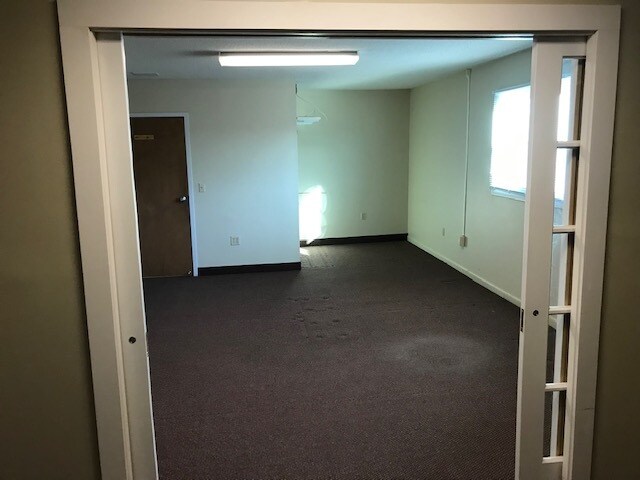 More Photos Of 222 Mckee St, Manchester Office For Lease