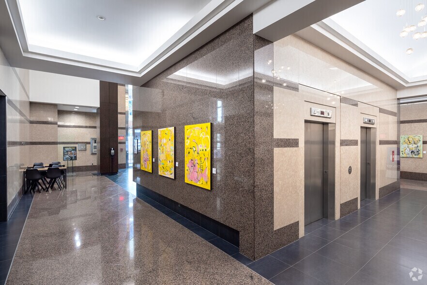 More Photos Of 20 Adelaide St E, Toronto Office For Lease