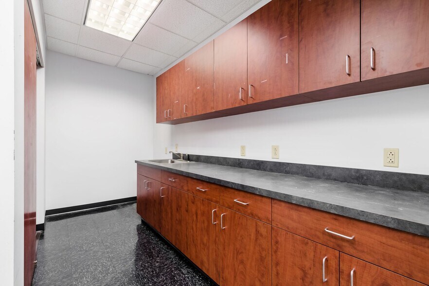 More Photos Of 8740 Orion Pl, Columbus Coworking Space