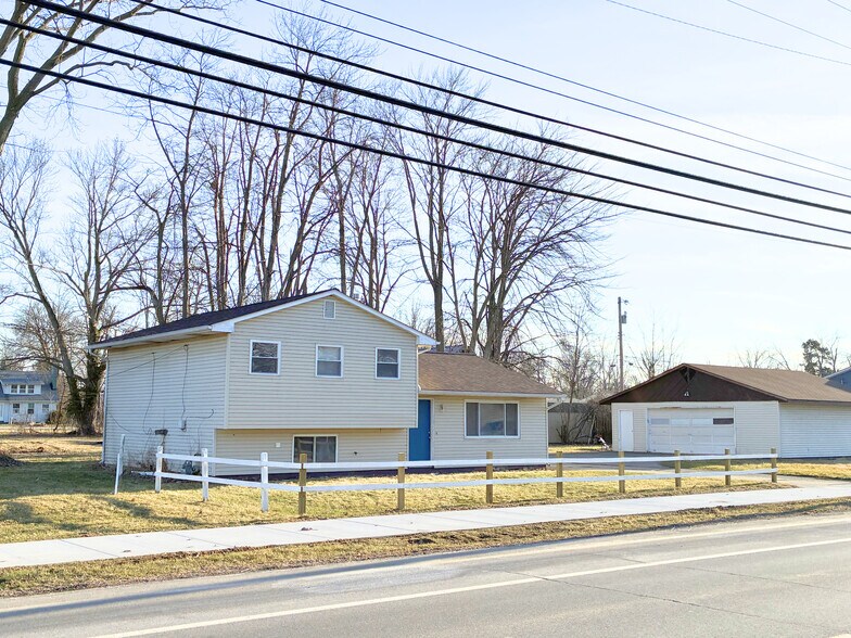 More Photos Of , Sheffield Lake General Retail For Sale