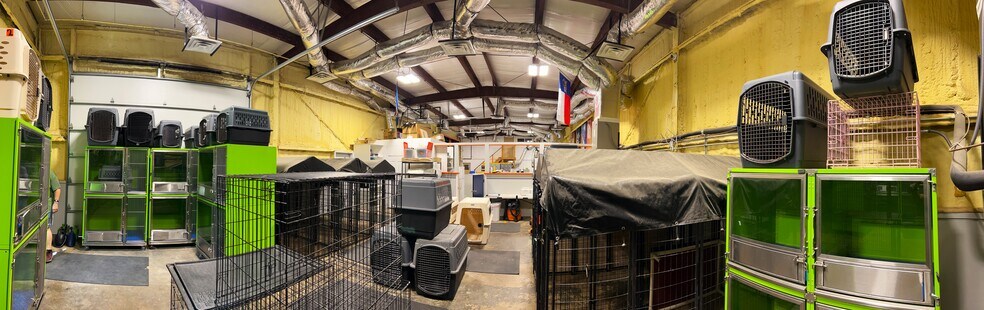 More Photos Of 9509 Yupondale Dr, Houston Warehouse For Lease