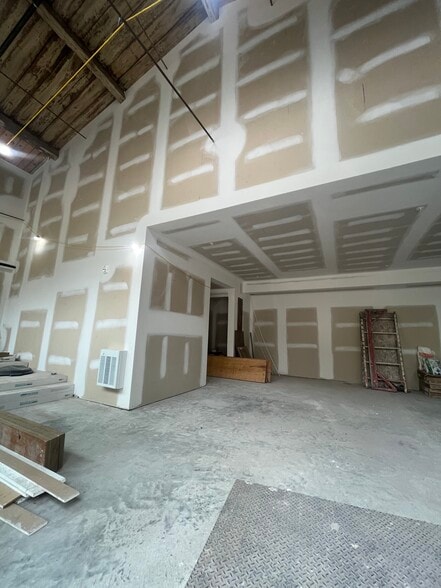 More Photos Of 48-50 E Baltimore Ave, Lansdowne Apartments For Lease