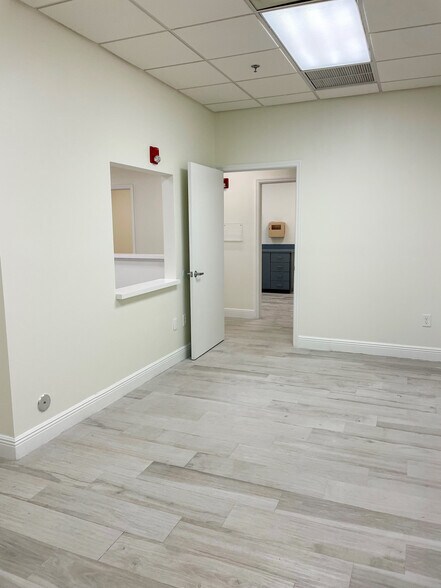 More Photos Of 6141 Sunset Dr, South Miami Medical For Sale