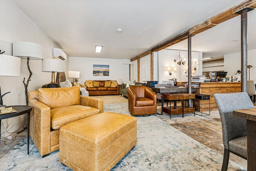 More Photos Of 120 W 9th St, Durango Flex For Lease