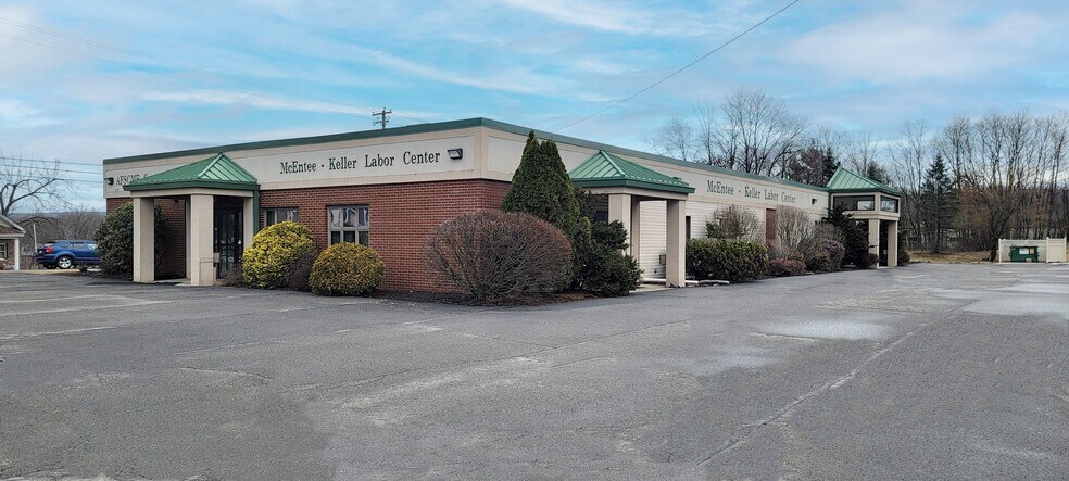 More Photos Of 32 Line St, Dunmore Office For Sale