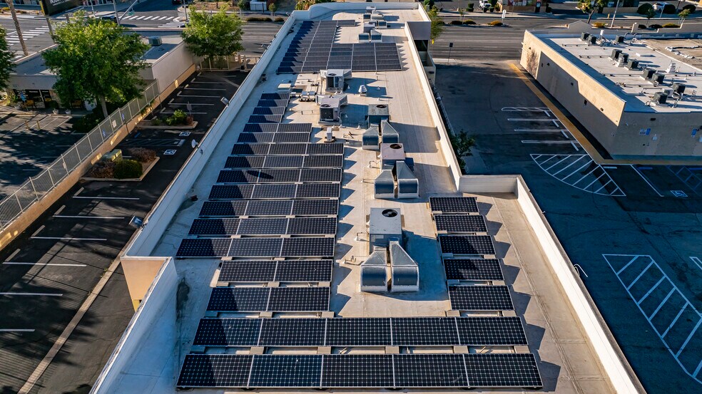 More Photos Of 301 Palmdale Blvd, Palmdale Office For Sale