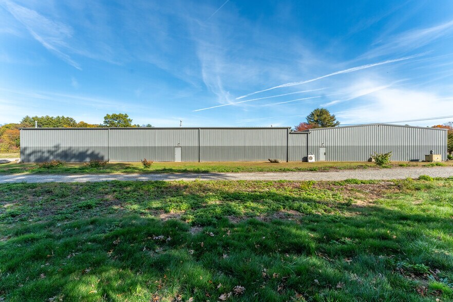 More Photos Of 429 Lake Rd, Killingly Warehouse For Sale