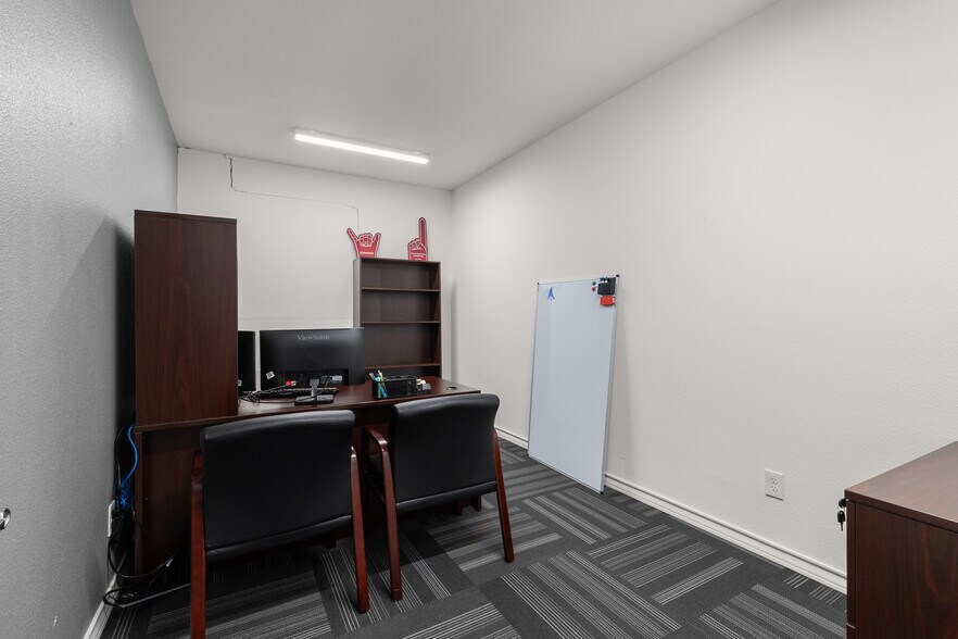 More Photos Of 1906 E Tyler Ave, Harlingen Loft Creative Space For Sale